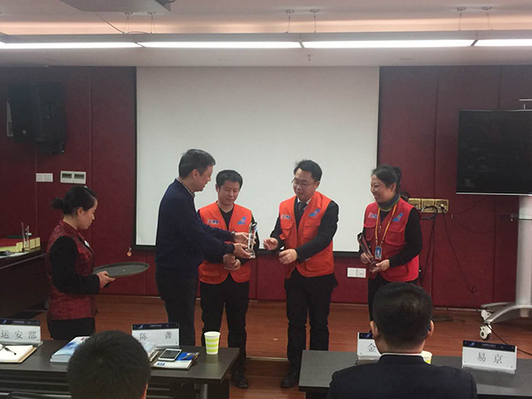 航空安全班組精益管理培訓(xùn)頒獎(jiǎng)現(xiàn)場 航空安全班組精益管理培訓(xùn)頒獎(jiǎng)現(xiàn)場